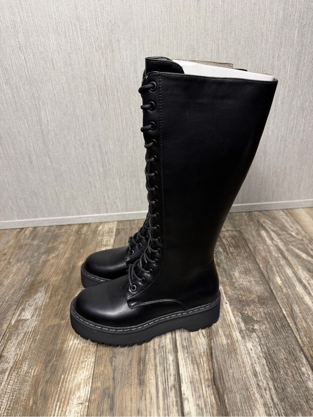 Steve Madden Black Lace-Up Knee-High Platform Boots Size 36=US 5.5-6 - Picture 9 of 16